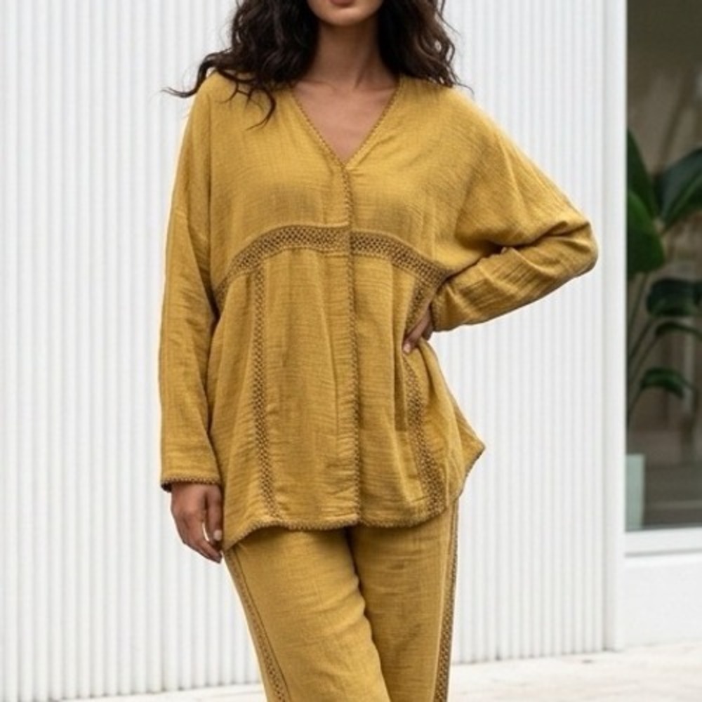 Maurie and Eve Blouse Womens 10 Crochet Lace Gauze Boho Top Earthy Oversized NWT